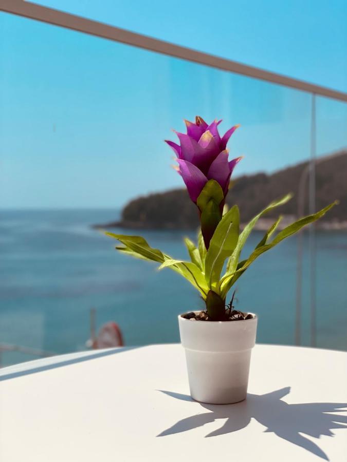 Ionian Terrace Bed and Breakfast Himarë Exterior foto